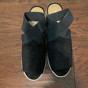 Reaction Kenneth Cole black suede wedge size 10.